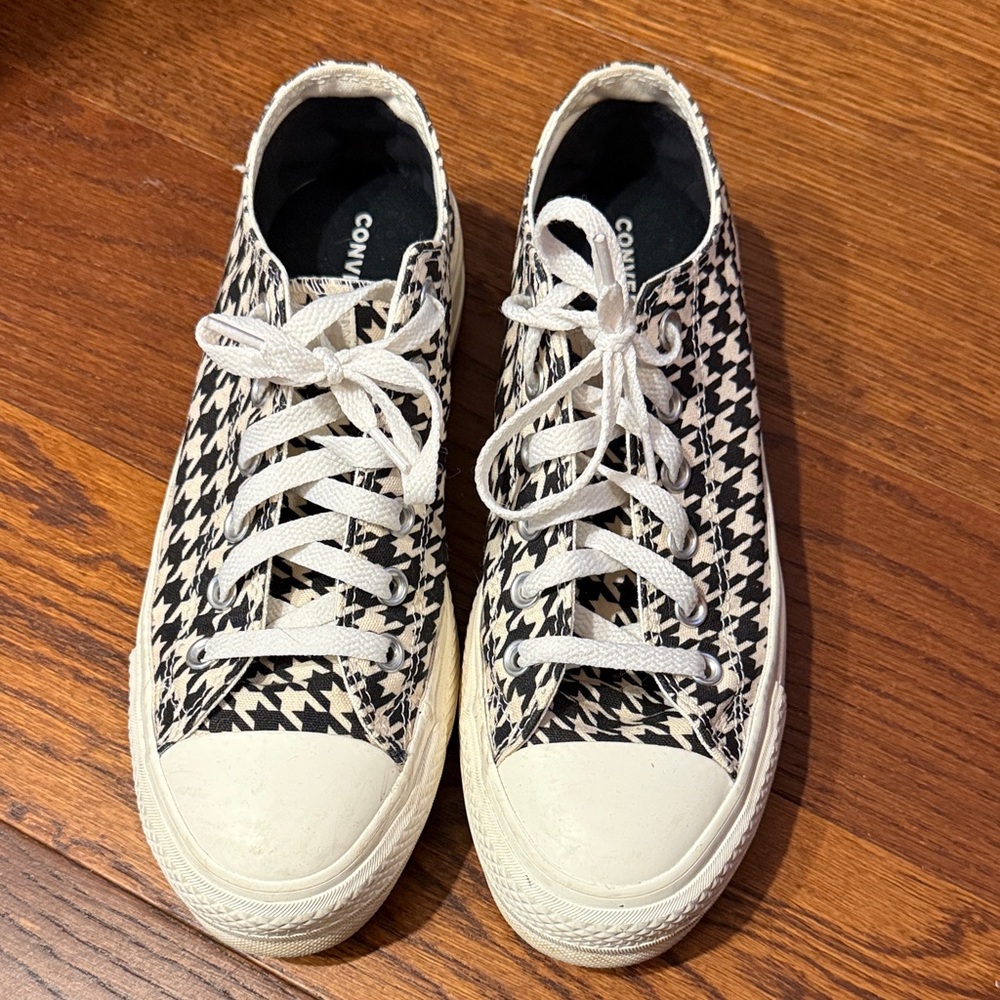 Converse Black and White Houndstooth Sneakers
Platform